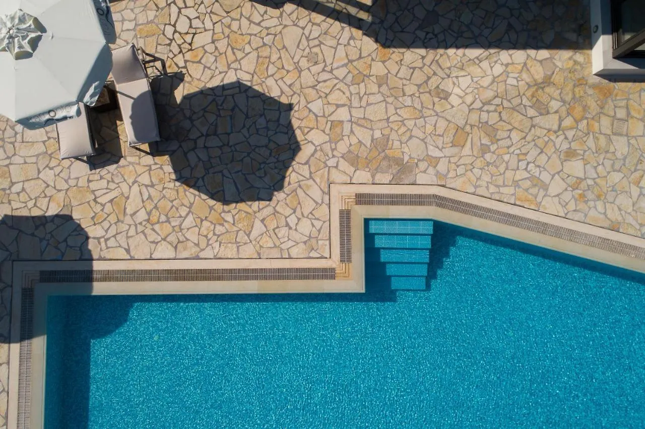 Hotel Tramonto Suites Xi Beach